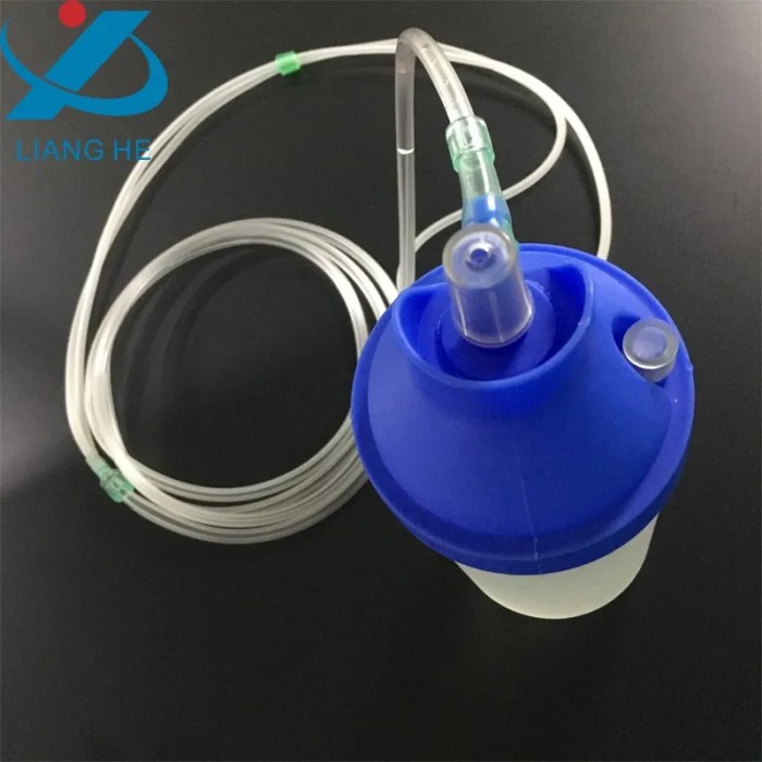 Nasal cannula with bubble humidifier